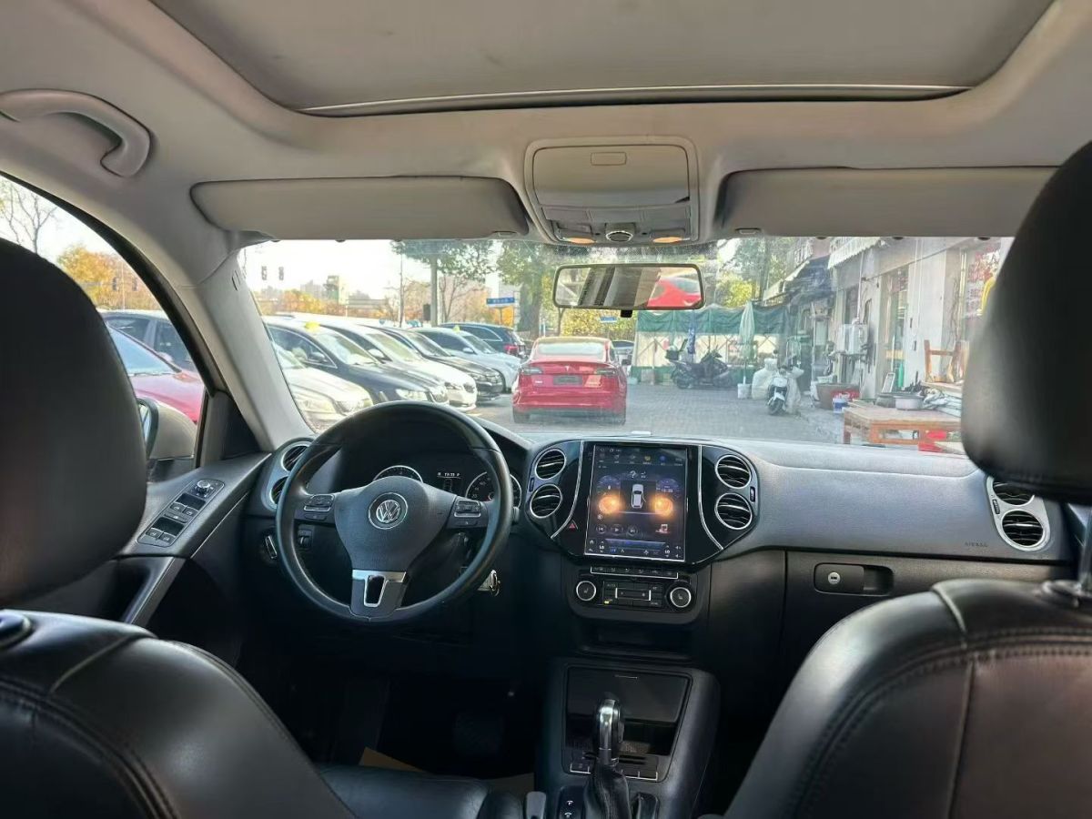 Volkswagen Tiguan 2013 car image #6