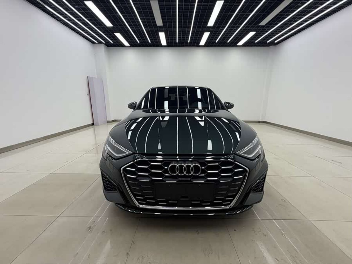 Audi 2022 car image #2