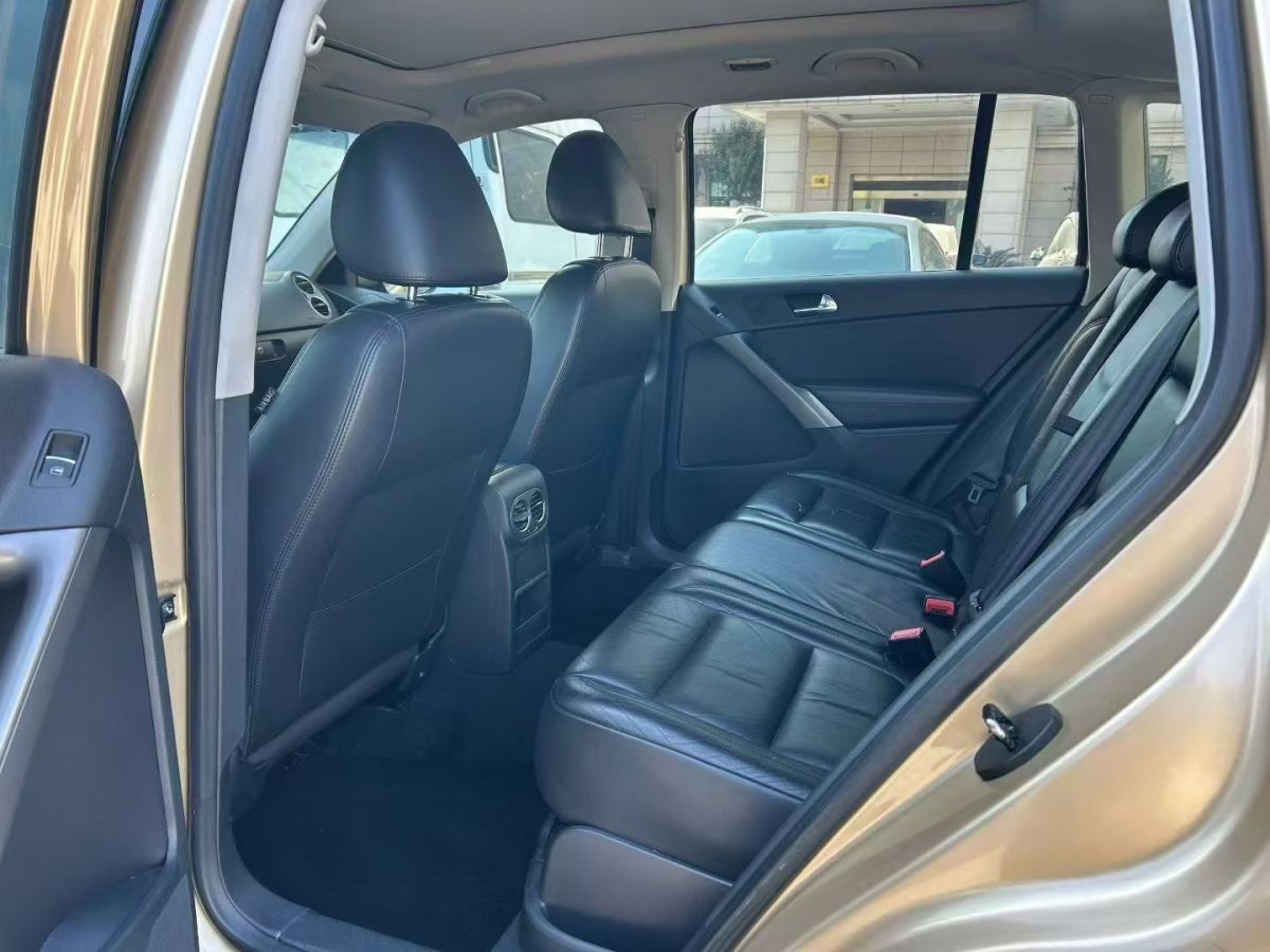 Volkswagen Tiguan 2013 car image #8