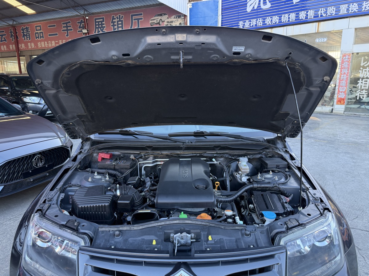 铃木 超级维特拉 2012 汽车图片 #9