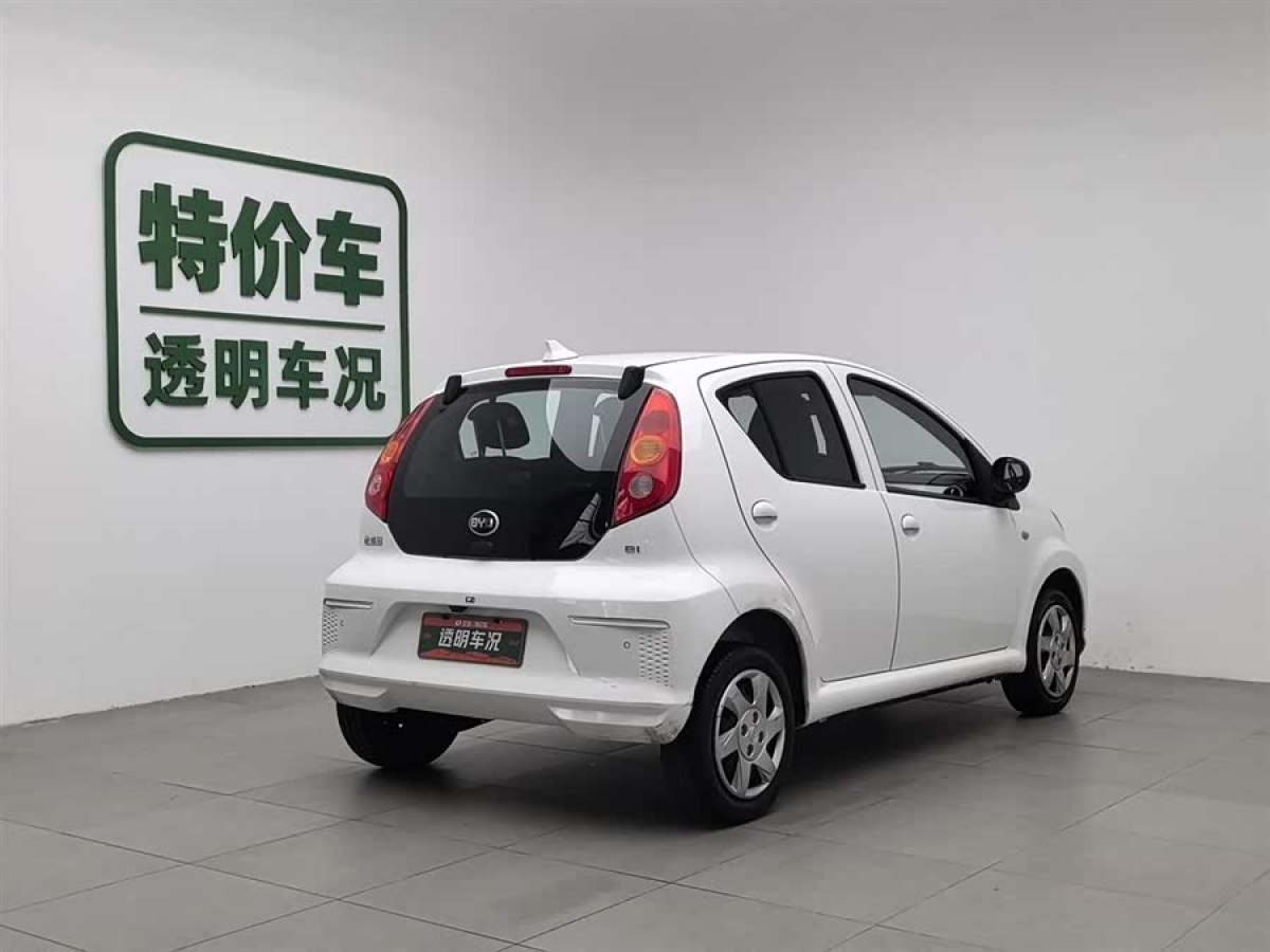 BYD e1 2020 #2 BYD e1 2020 صورة سيارة #2