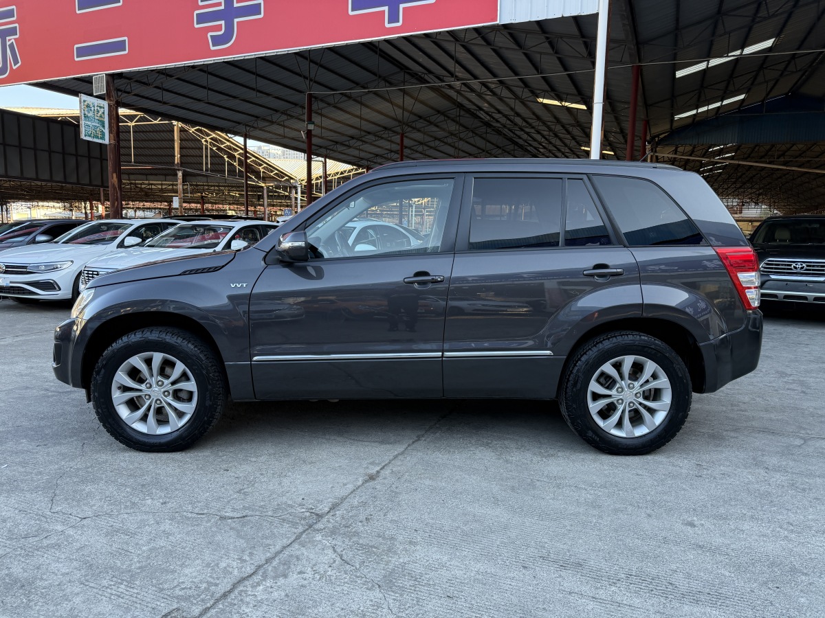 铃木 超级维特拉 2012 汽车图片 #5