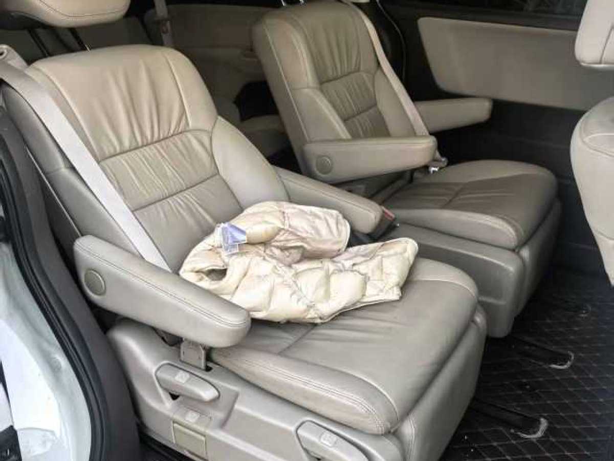 Honda ODYSSEY 2016 car image #5