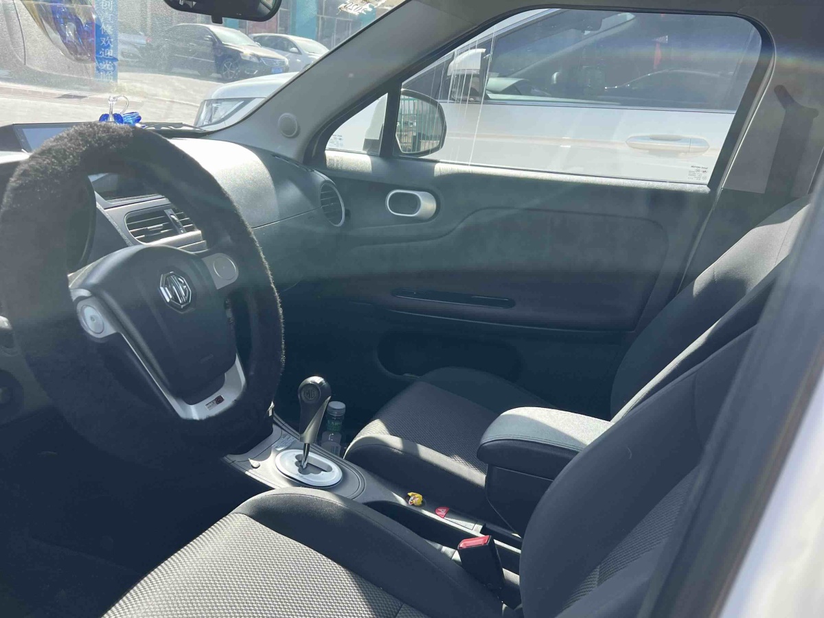 MG 3 2014 immagine di auto #5