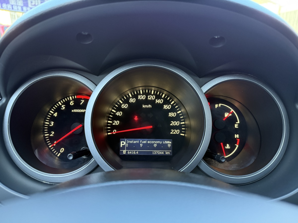 铃木 超级维特拉 2012 汽车图片 #14