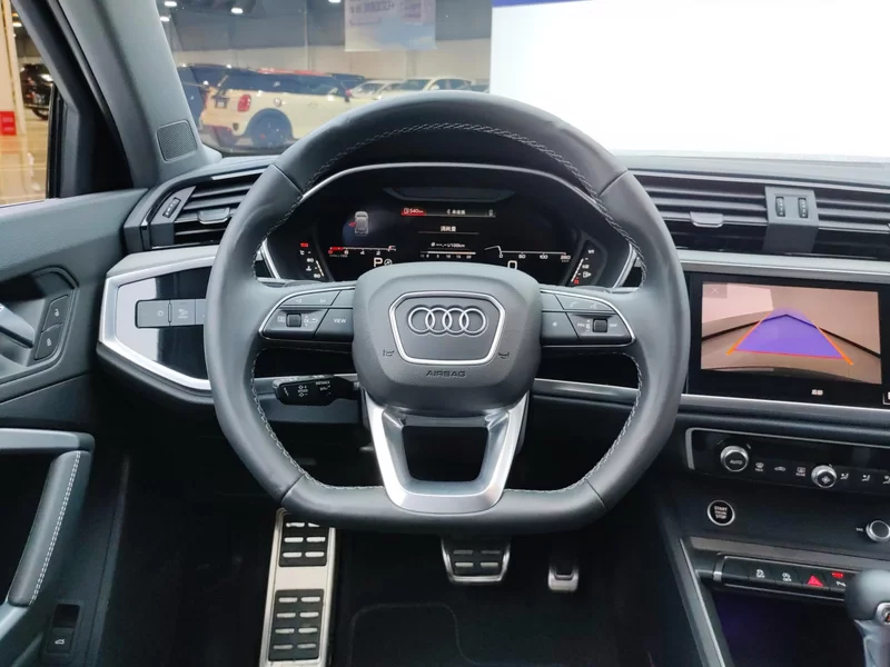 Audi Q3 2025 #14 Audi Q3 2025 car image #14