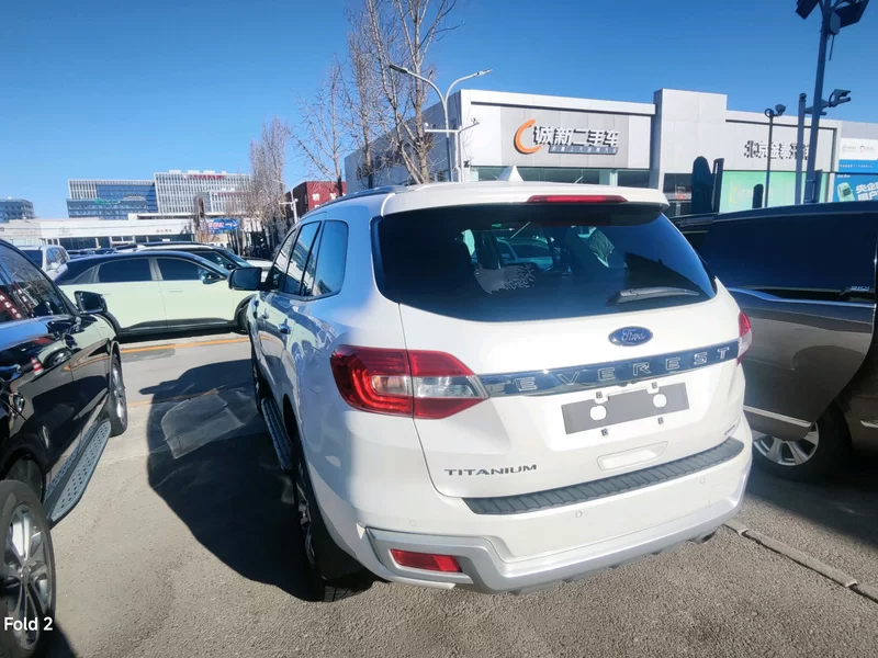 Ford Everest 2018 immagine di auto #10