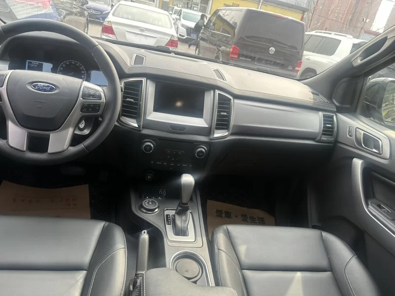 Ford Everest 2019 car image #8