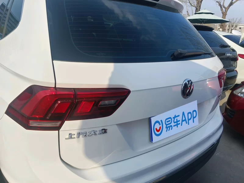 Volkswagen Tiguan L 2017 car image #8