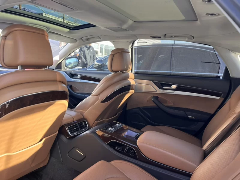 Audi A8 2014 car image #7