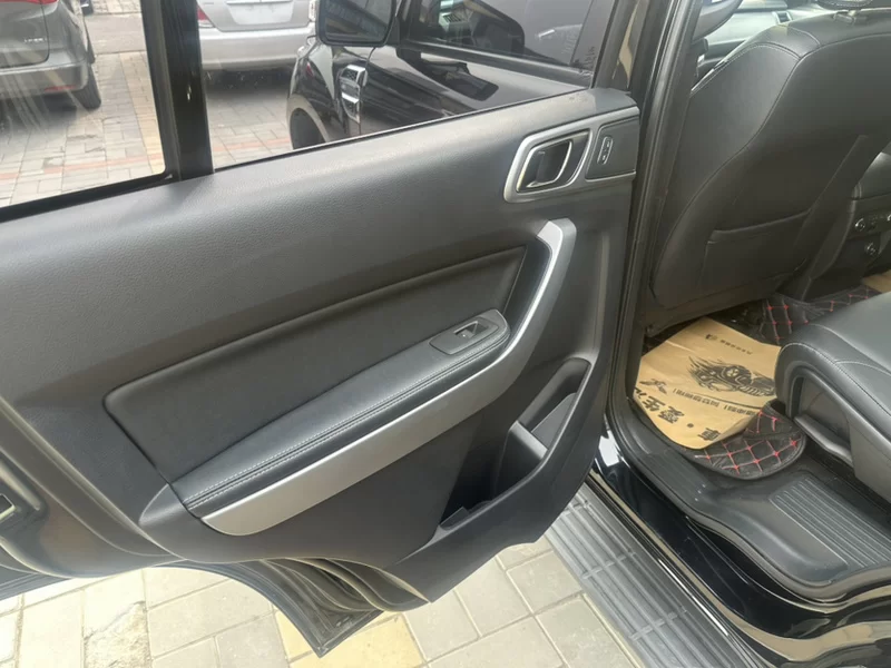 Ford Everest 2019 car image #6