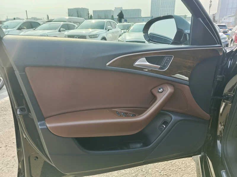 Audi A6L 2015 car image #2