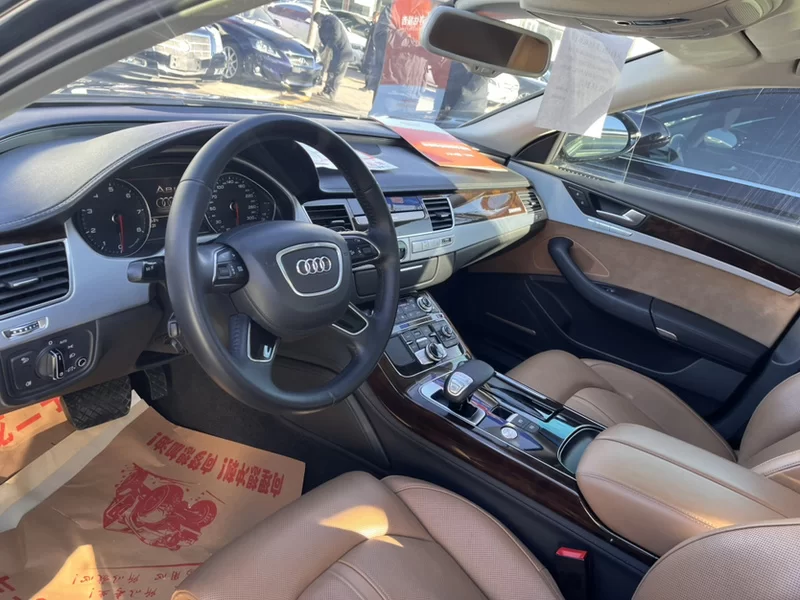 Audi A8 2014 car image #4