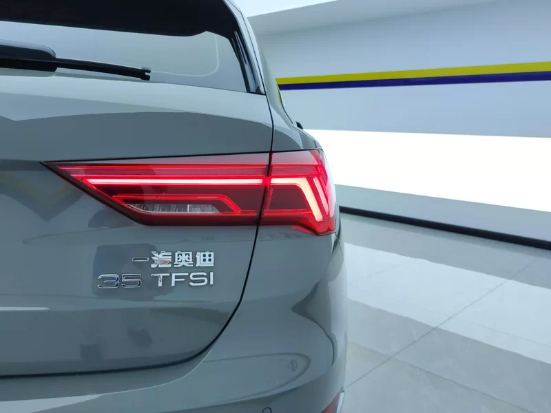 Audi Q3 2025 #5 Audi Q3 2025 car image #5