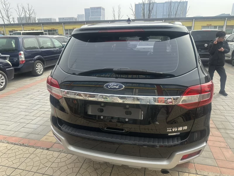 Ford Everest 2019 car image #10