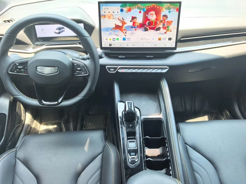 GEELY Coolray 2024 #8 GEELY Coolray 2024 изображение автомобиля #8