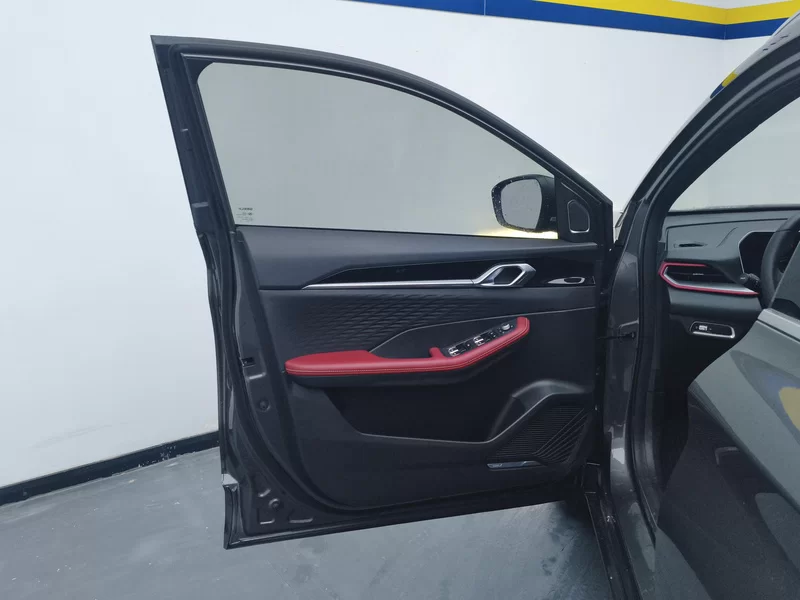 GEELY Coolray 2023 image de voiture #9