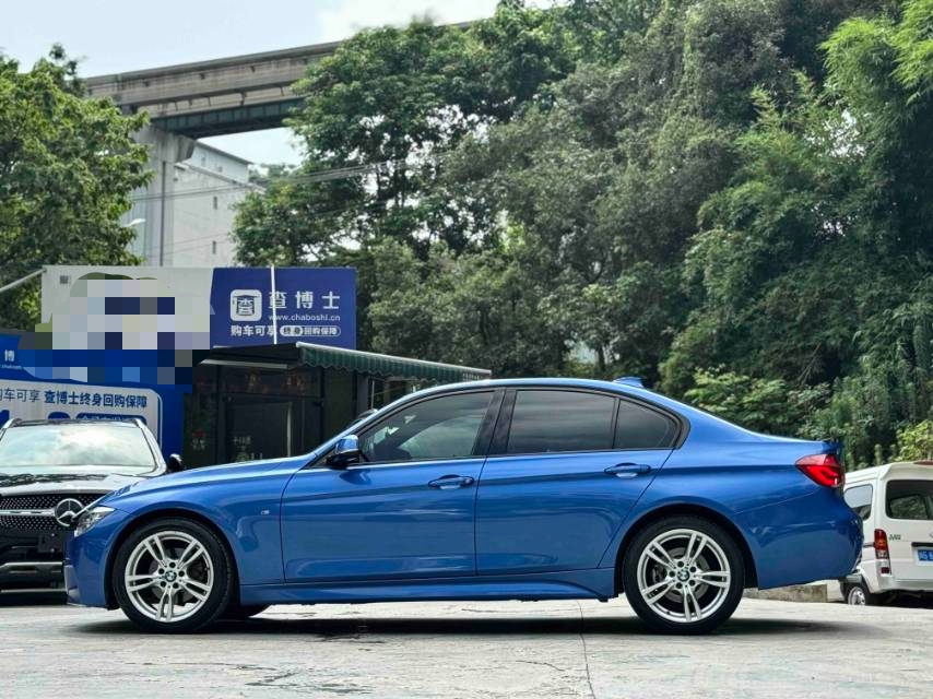 BMW 3 Series 2018 car image #8