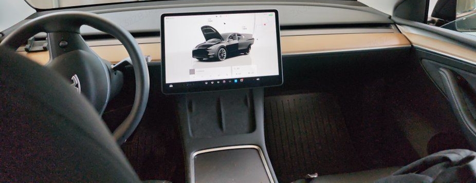 Tesla Model Y 2023 #7 Tesla Model Y 2023 car image #7