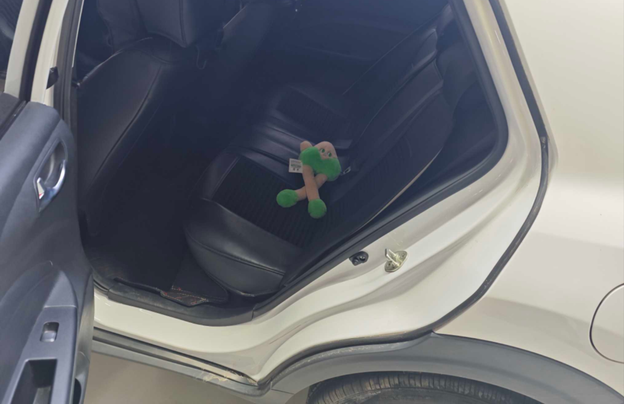 Kia KX1 2023 car image #8