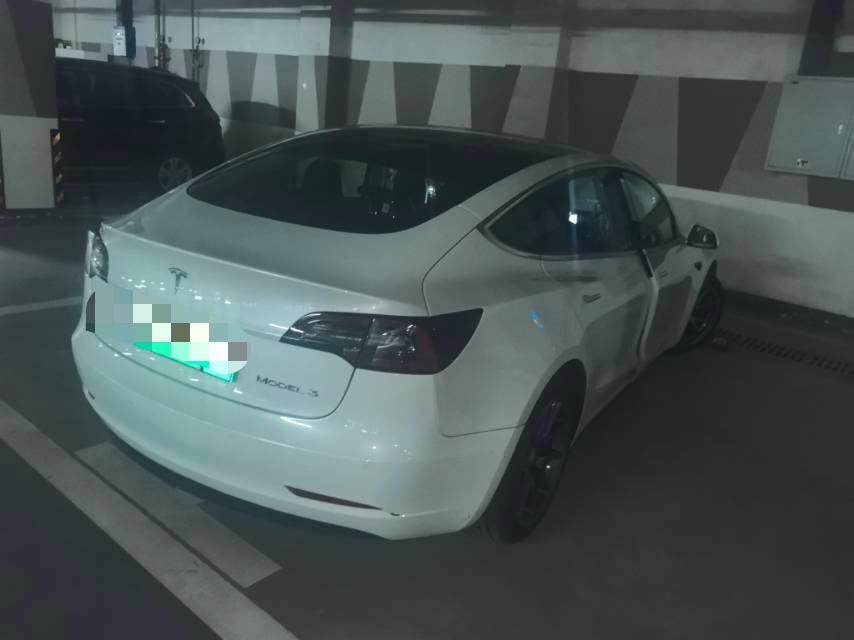 Tesla Model 3 2020 car image #8
