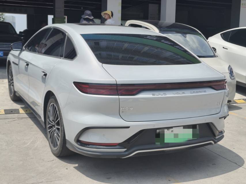 BYD Han 2024 car image #11