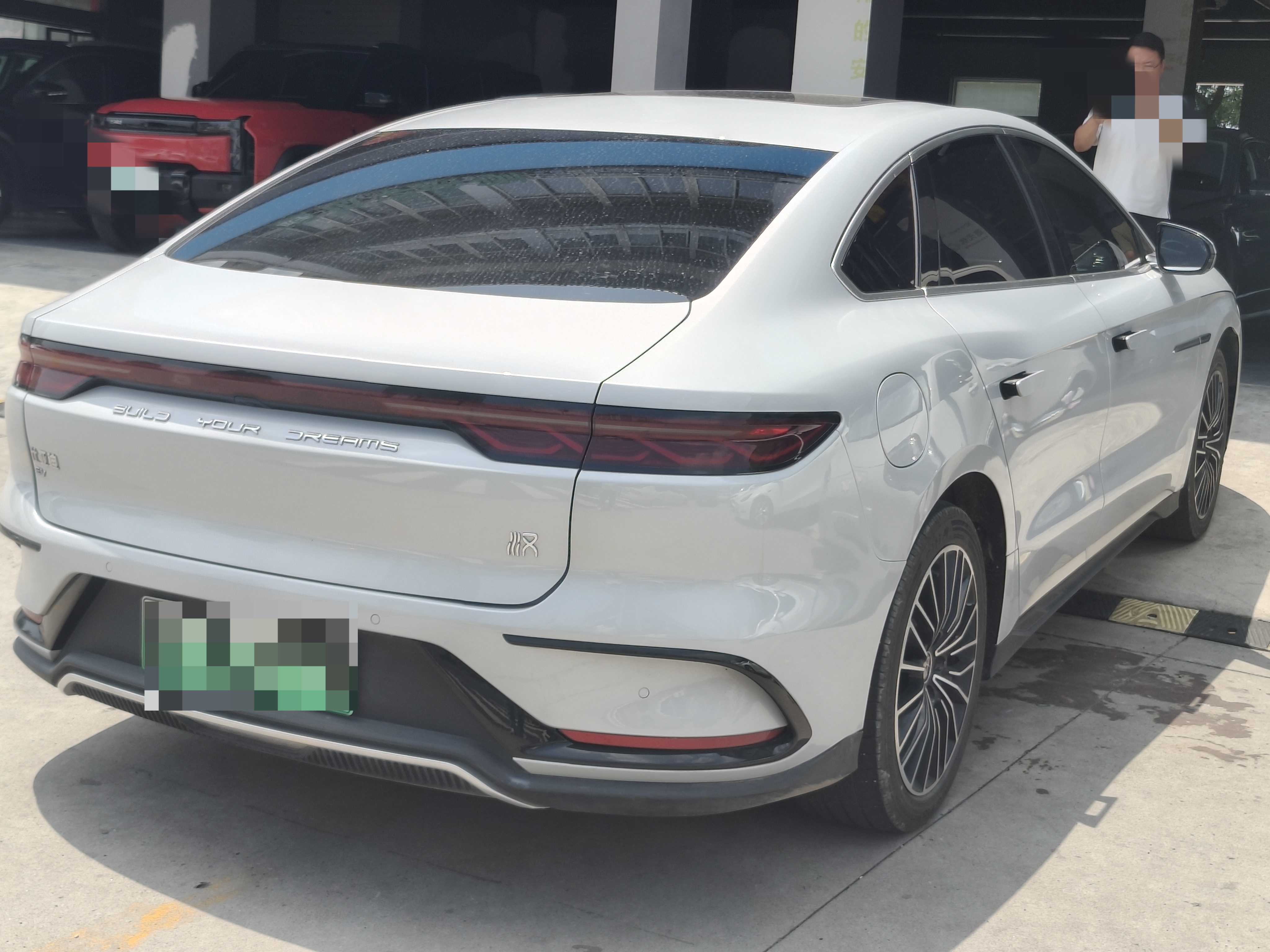 BYD Han 2024 car image #13