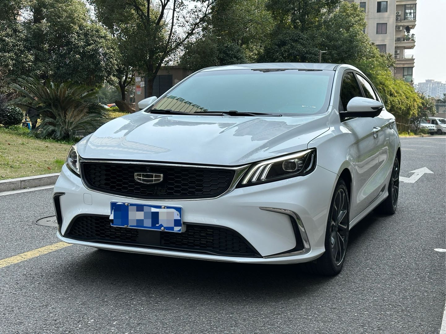 GEELY Binray 2021 car image #2