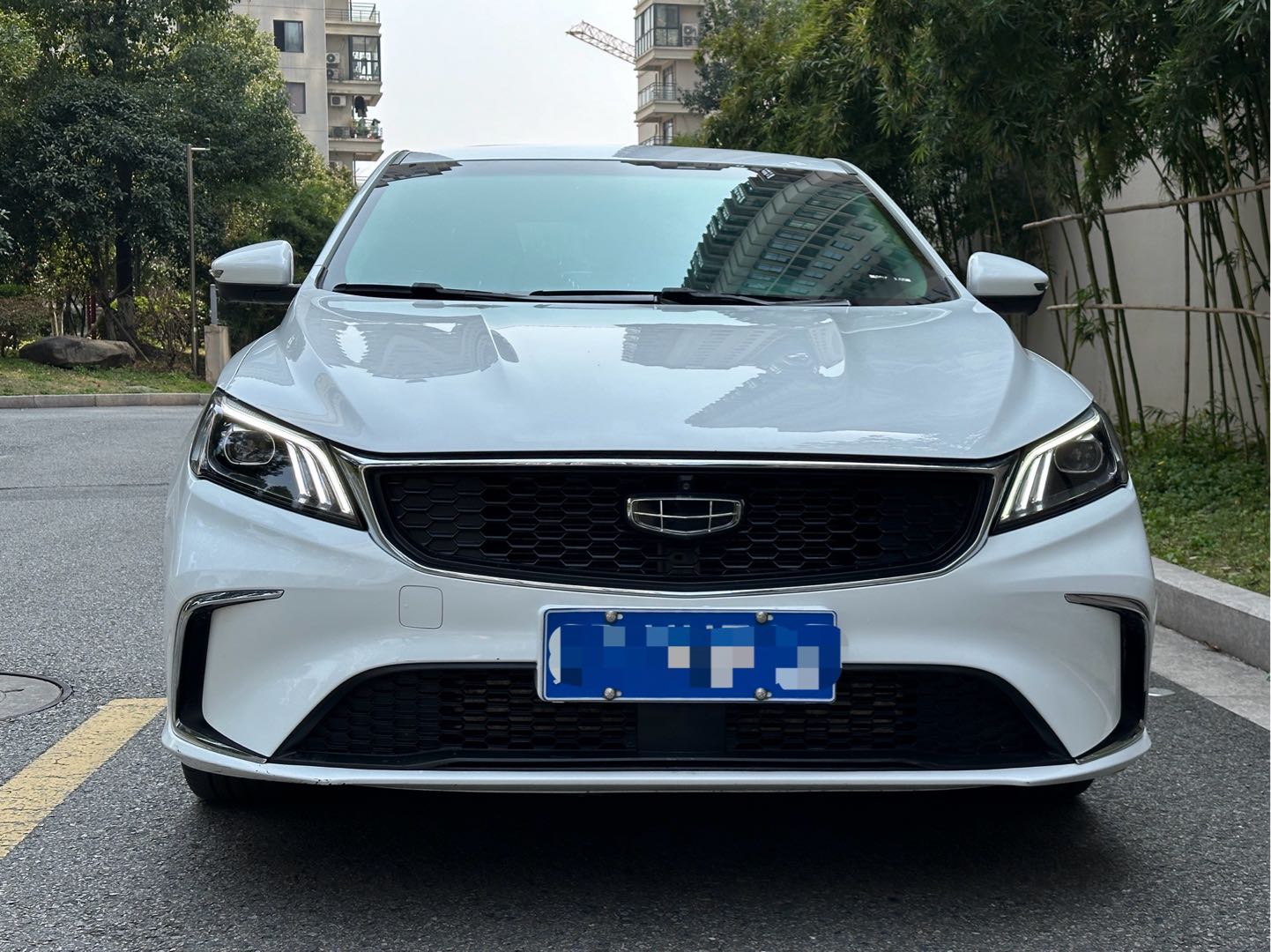 GEELY Binray 2021 car image #4