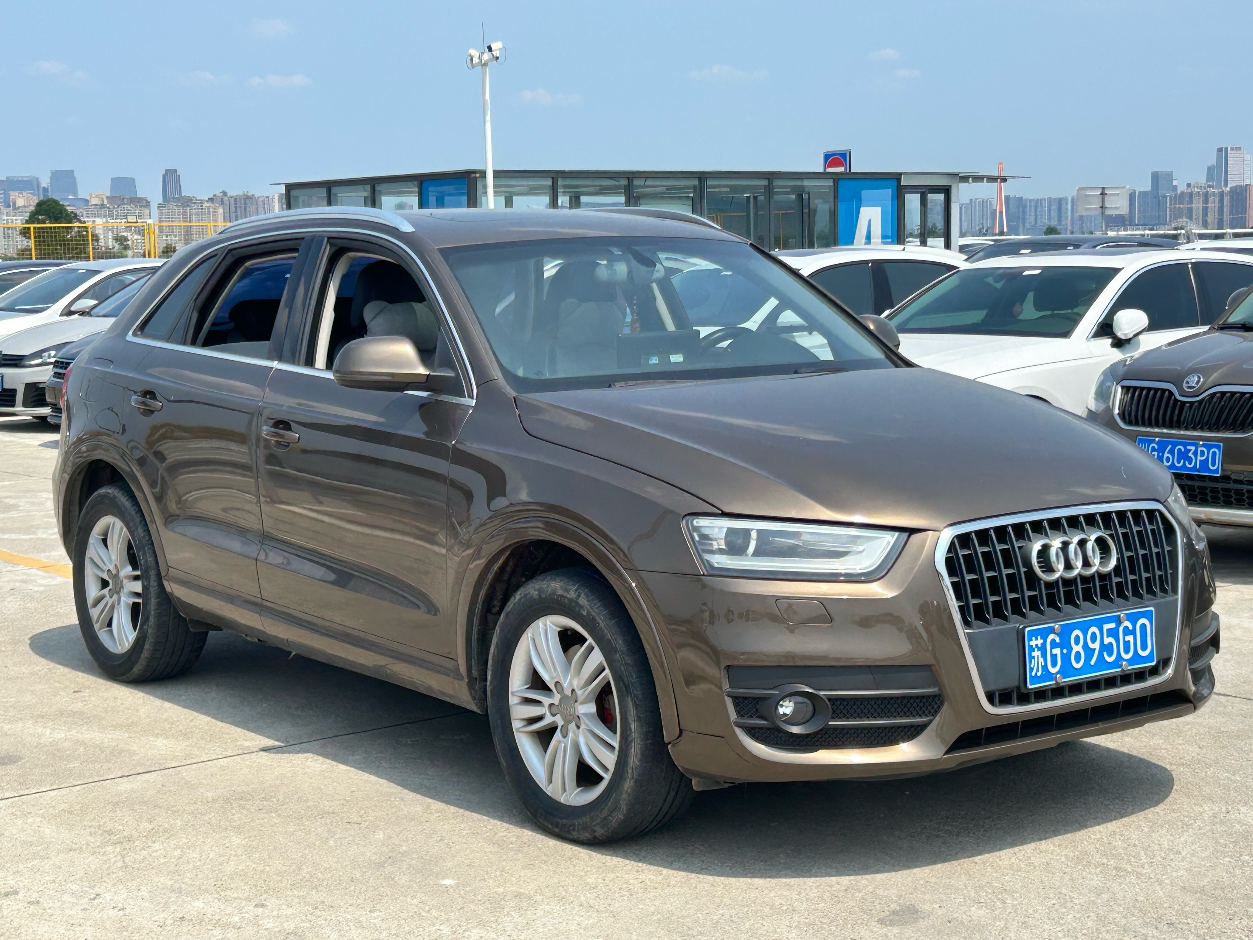 Audi Q3 2014 #5 Audi Q3 2014 car image #5