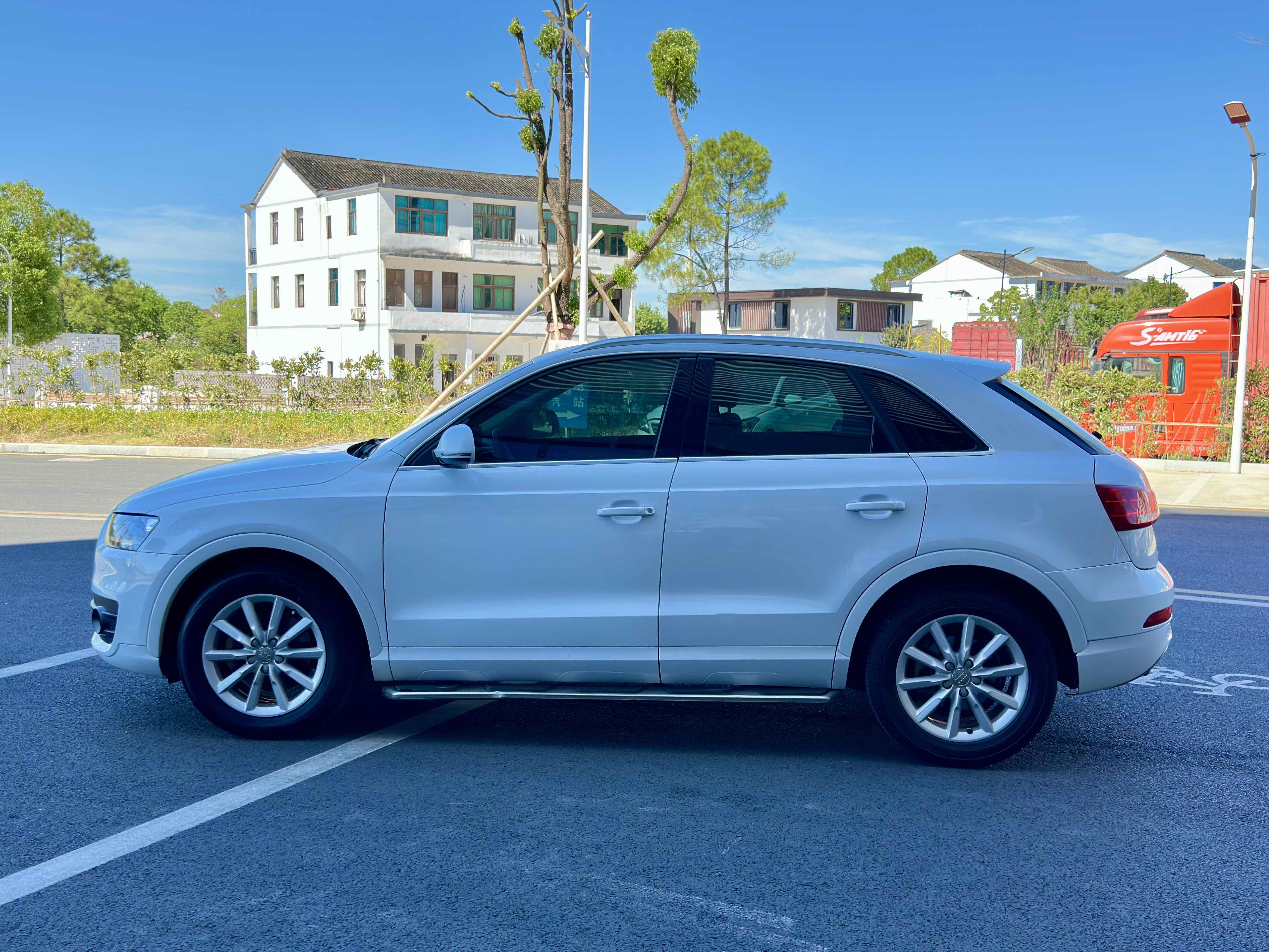 Audi Q3 2013 #7 Audi Q3 2013 car image #7