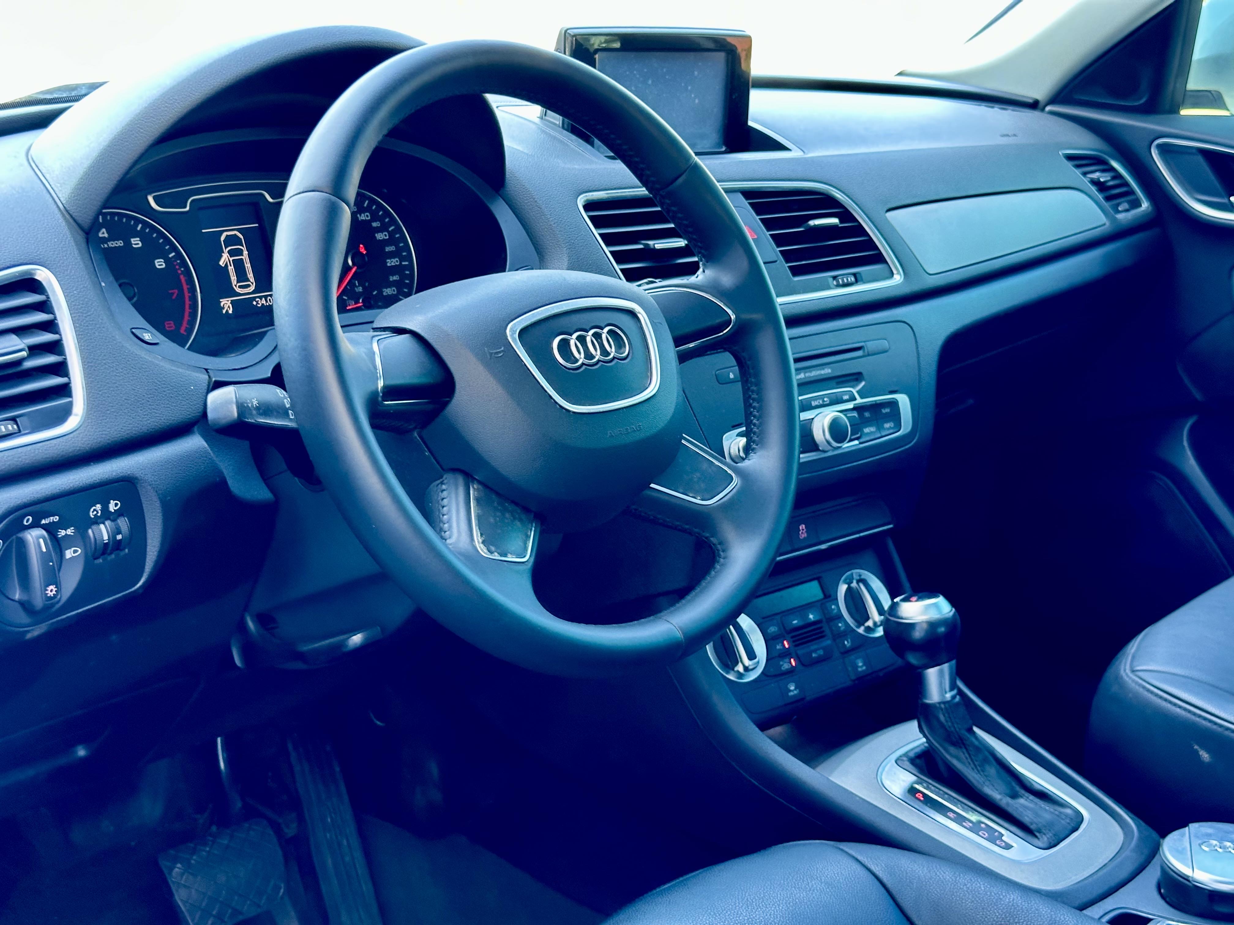 Audi Q3 2013 #9 Audi Q3 2013 car image #9