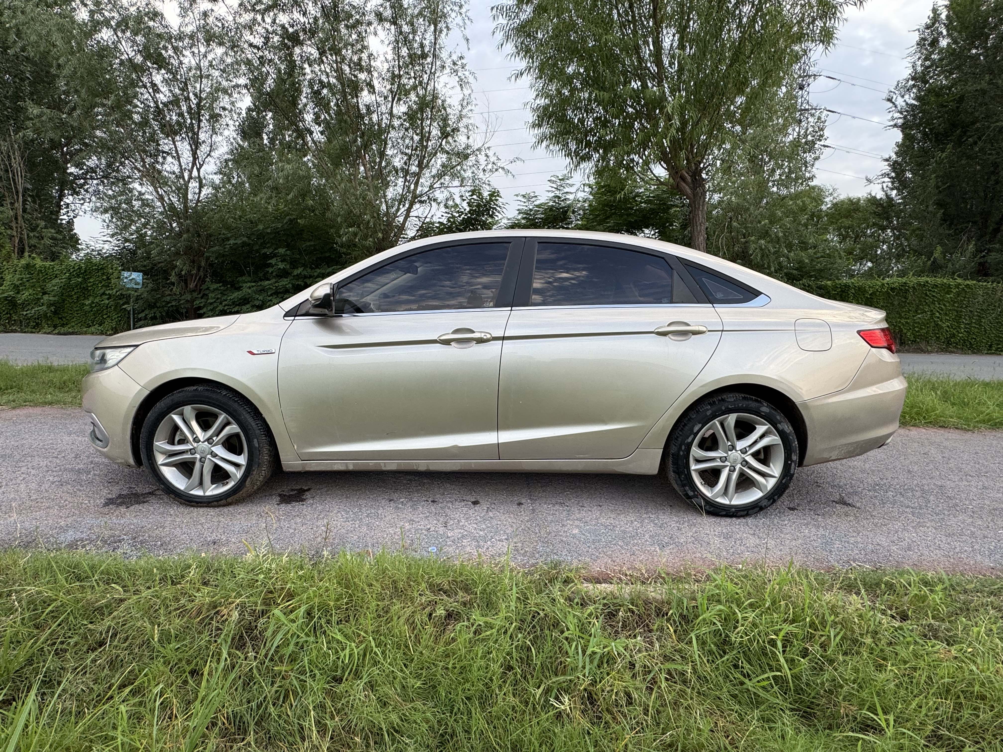 GEELY Emgrand GL 2017 car image #5