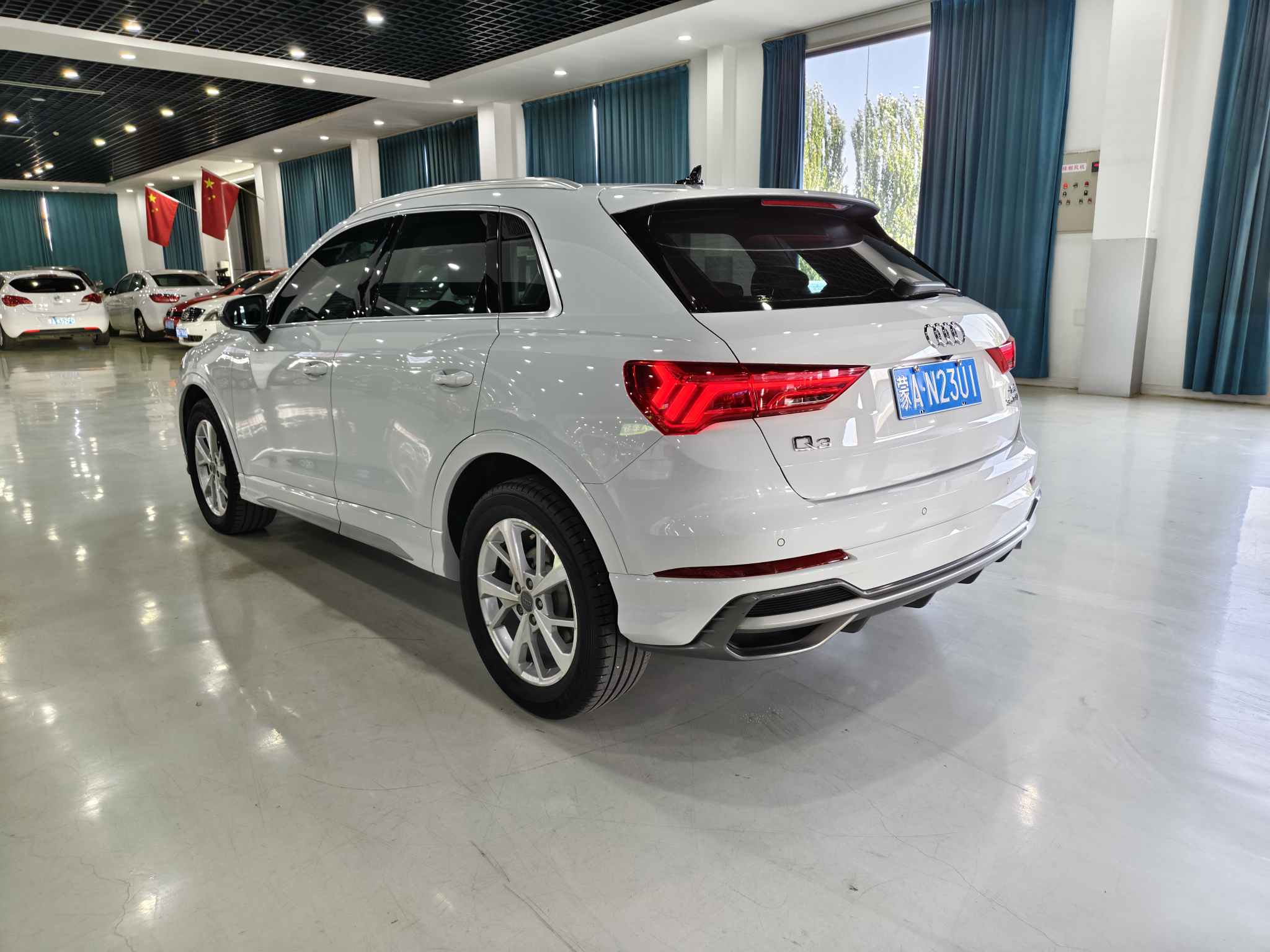 Audi Q3 2019 #14 Audi Q3 2019 car image #14