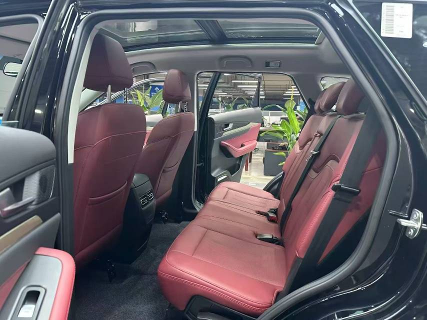 Jetour X70 PLUS 2024 car image #8