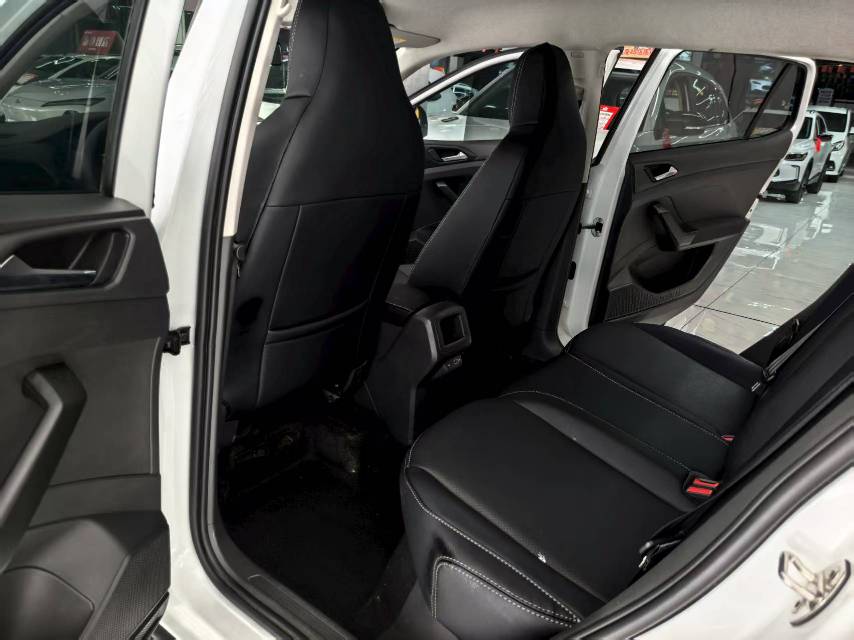 Volkswagen T-Cross 2023 #8 Volkswagen T-Cross 2023 car image #8
