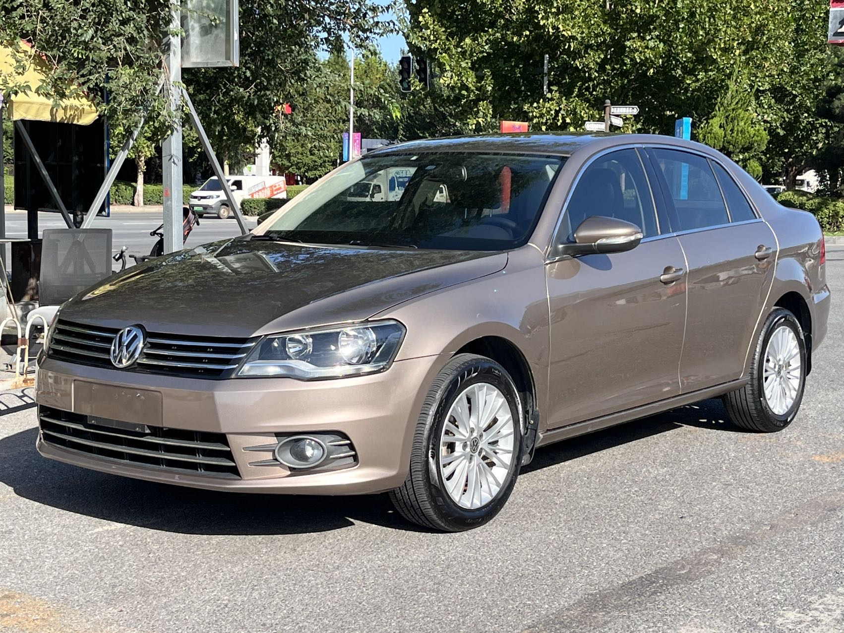 Volkswagen Bora 2012 car image #2