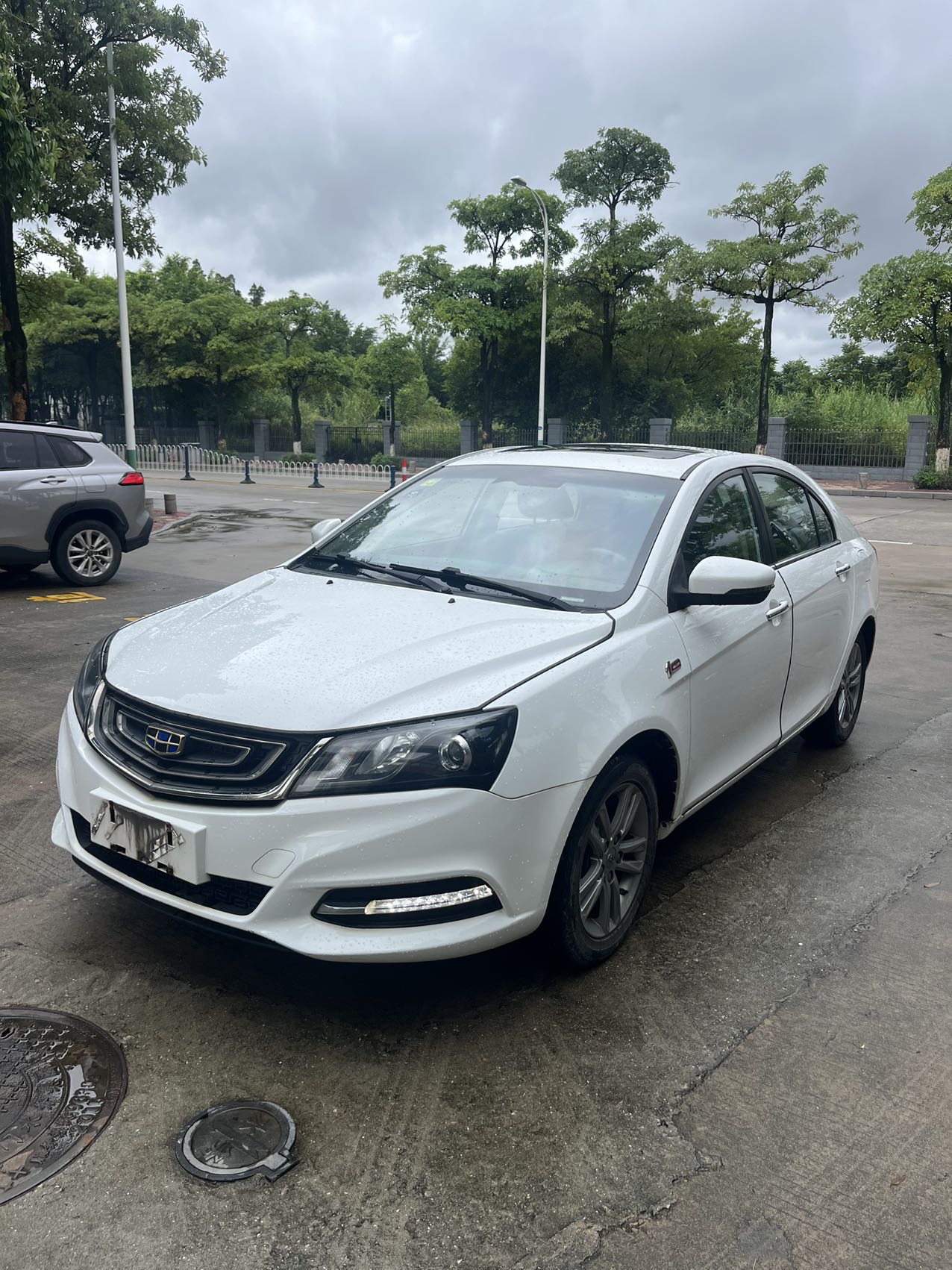 GEELY Emgrand 2017 #2 GEELY Emgrand 2017 car image #2