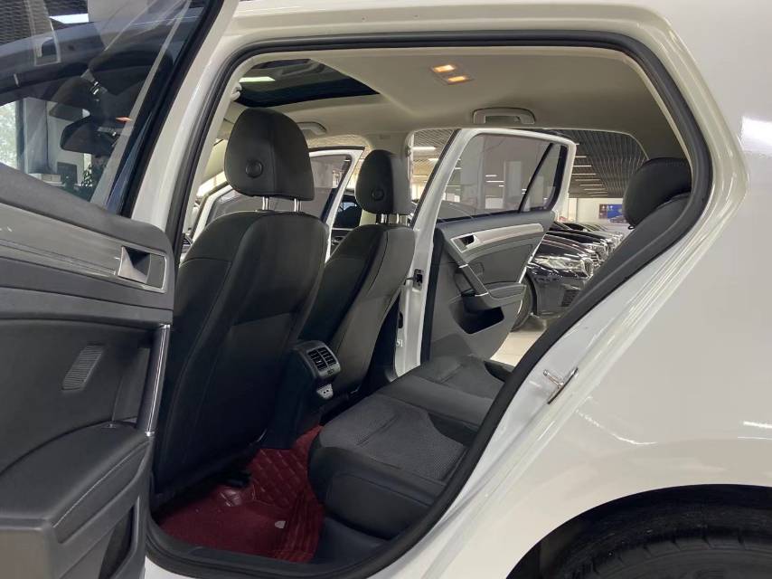 Volkswagen Golf 2019 #8 Volkswagen Golf 2019 car image #8