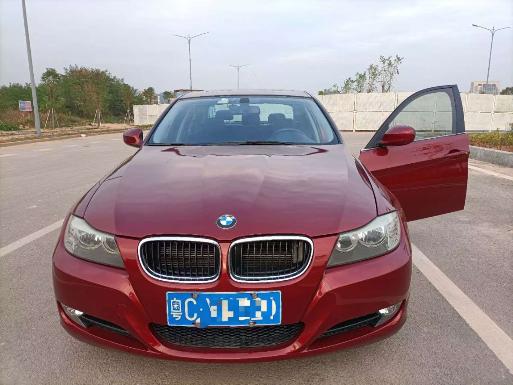 BMW 3 Series (Imported) 2011 car image #5