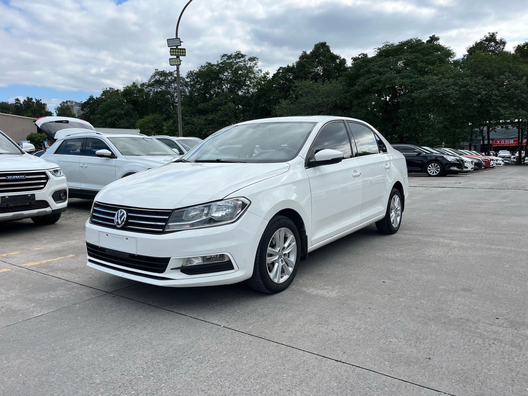 Volkswagen Santana 2017 #2 Volkswagen Santana 2017 car image #2