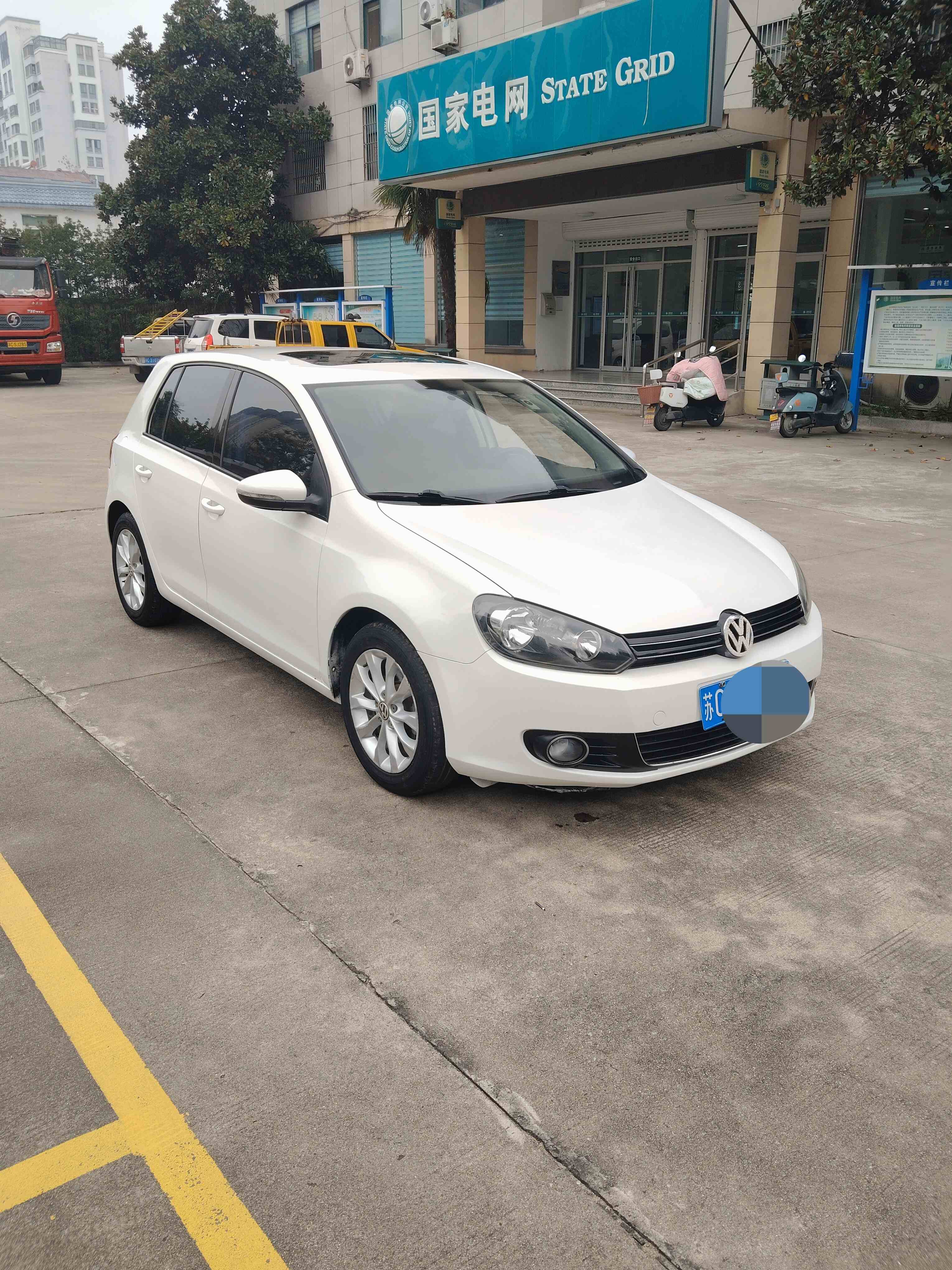 Volkswagen Golf 2014 car image #4