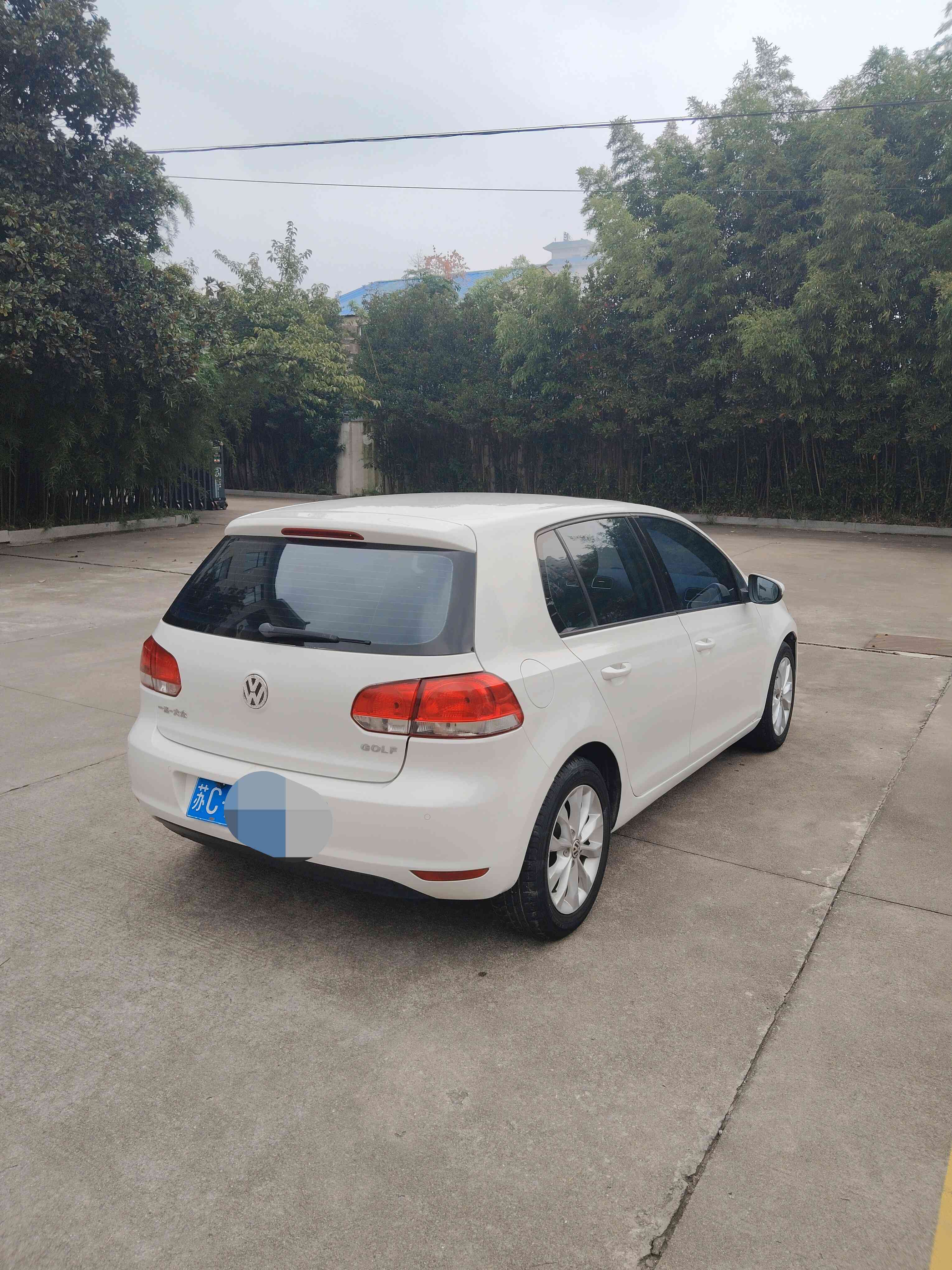 Volkswagen Golf 2014 car image #6