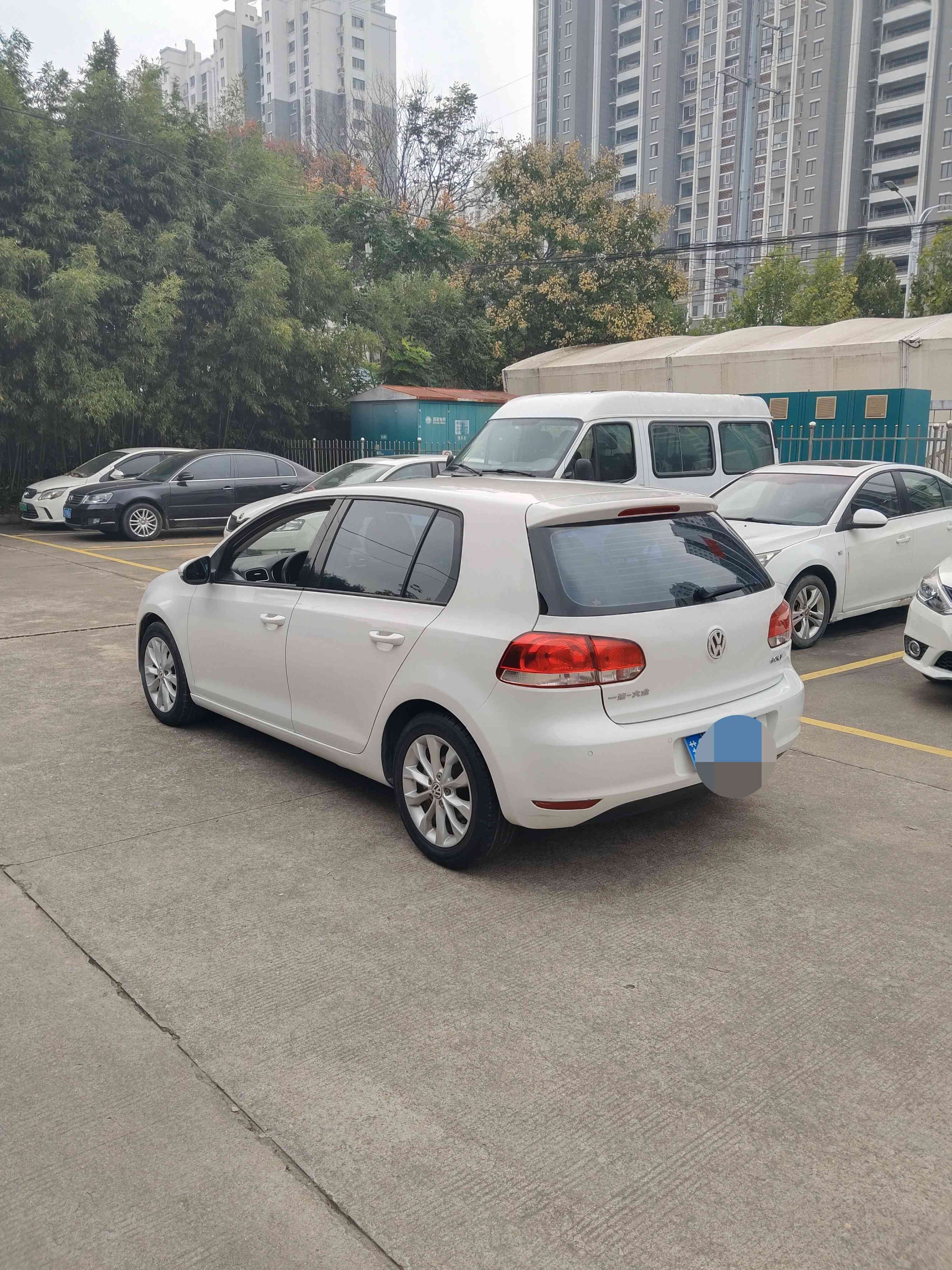 Volkswagen Golf 2014 car image #5