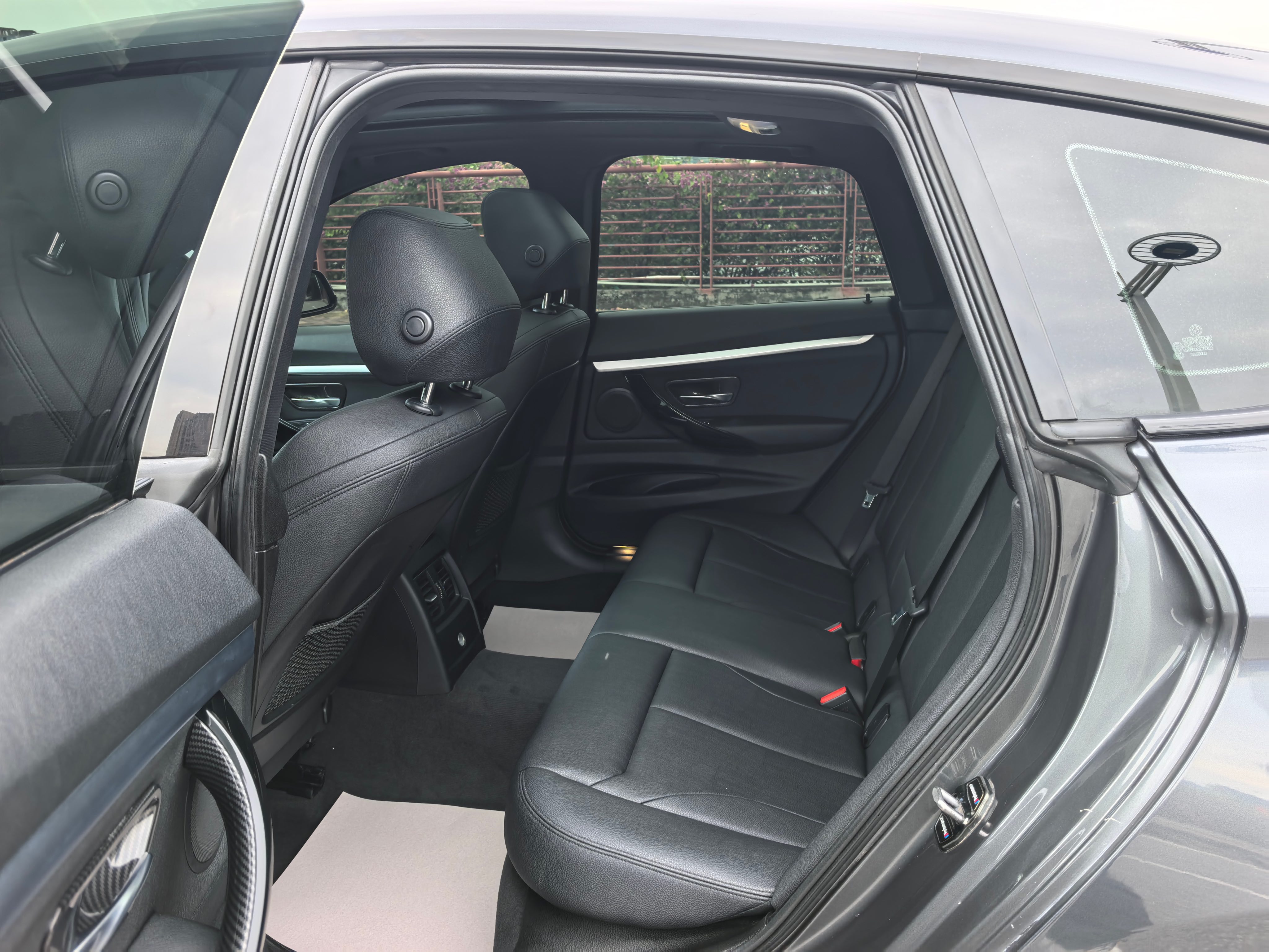 BMW 3 Series GT 2019 #7 BMW 3 Series GT 2019 car image #7
