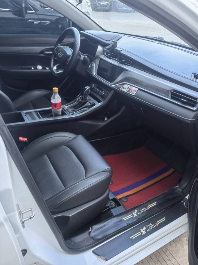 GEELY Emgrand 2021 car image #7