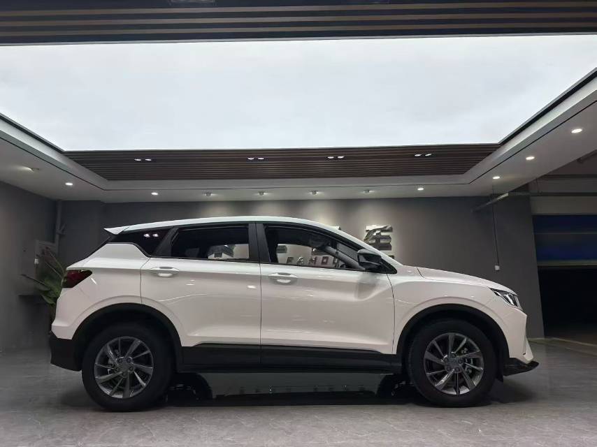 GEELY Coolray 2024 car image #3