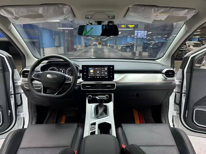 GEELY Coolray 2024 car image #9