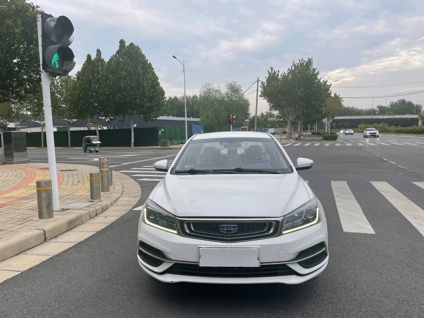 GEELY Emgrand 2018 #6 GEELY Emgrand 2018 car image #6