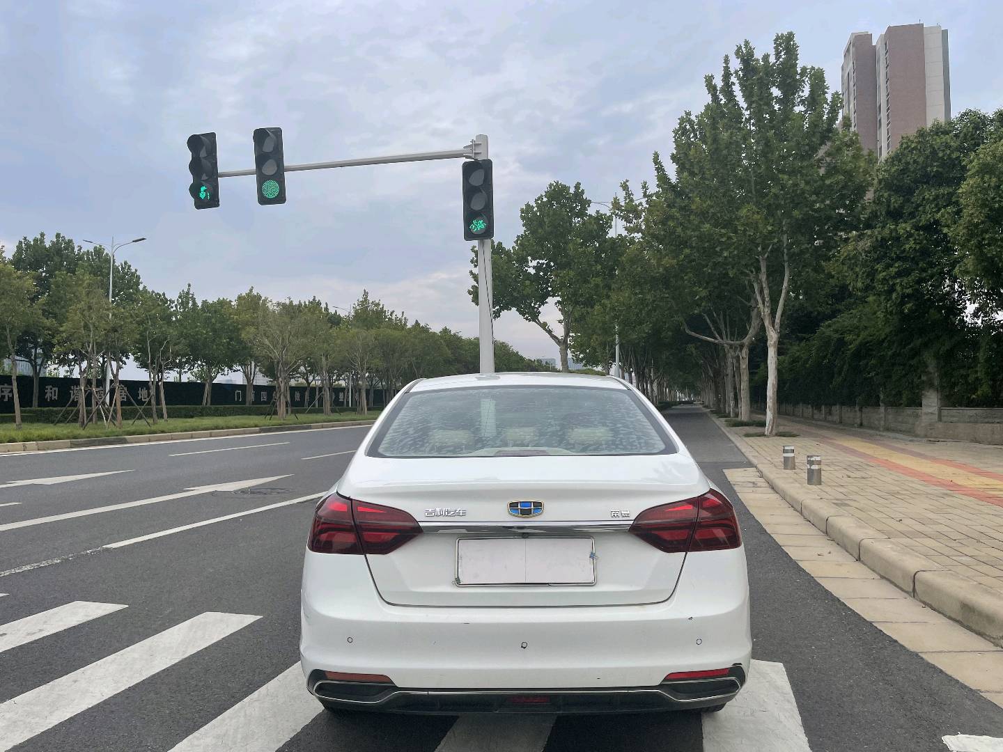GEELY Emgrand 2018 #5 GEELY Emgrand 2018 car image #5